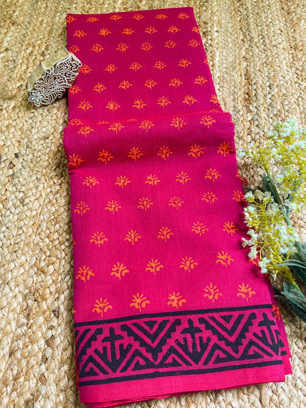 Handblock Printed Magenta Mangalgiri Saree Handblock Printed Magenta Mangalgiri Saree