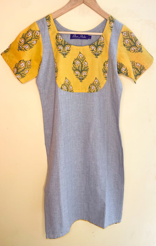 Grey Kurta with printed Yoke