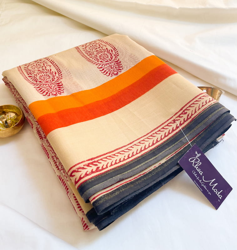 Beige Cotton Printed Saree Beige Cotton Printed Saree