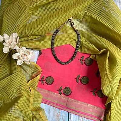 Pink Mangalgiri Kurta with Floral Prints