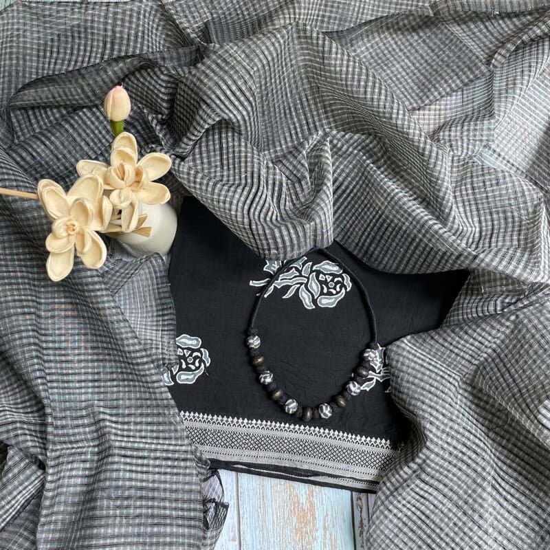 Black Mangalgiri with Rose Handblock Prints Black Mangalgiri with Rose Handblock Prints